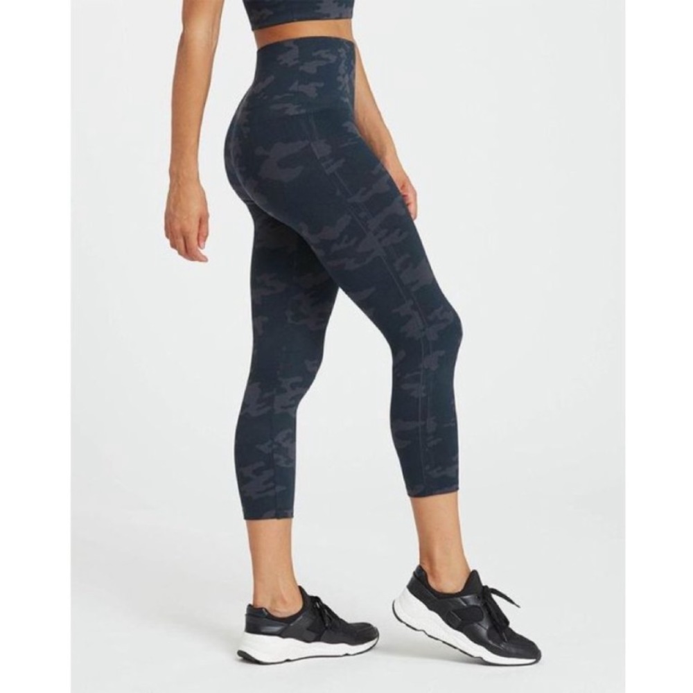 SPANX | Look At Me Now Leggings Black Camo Medium